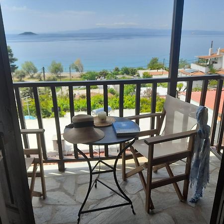 נאו קלימה Lilian Beachfront Apartments מראה חיצוני תמונה