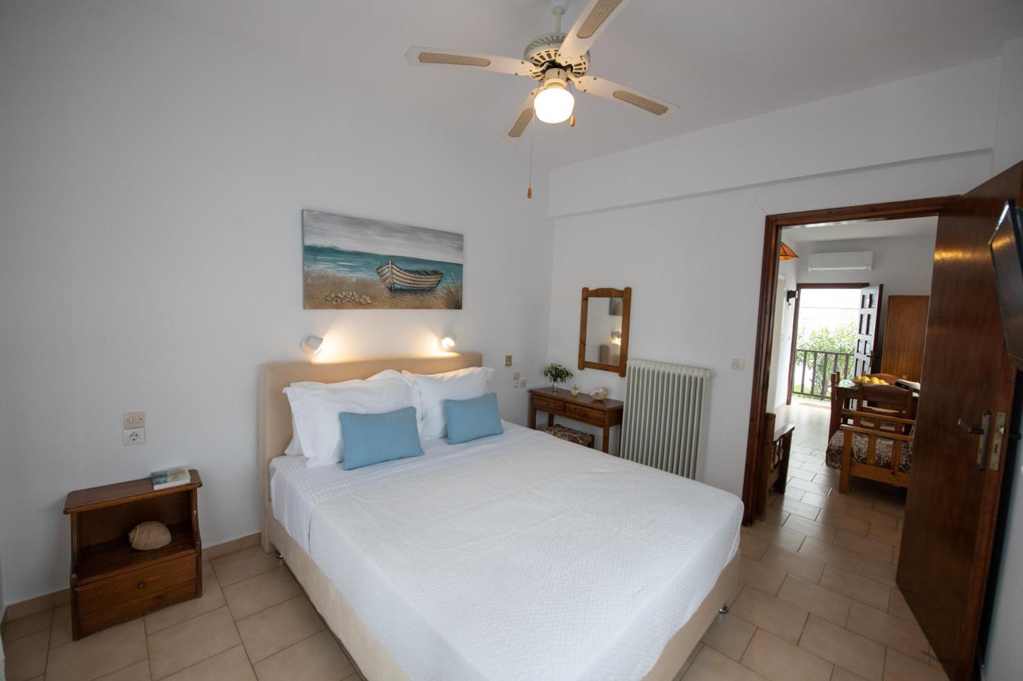 נאו קלימה Lilian Beachfront Apartments מראה חיצוני תמונה
